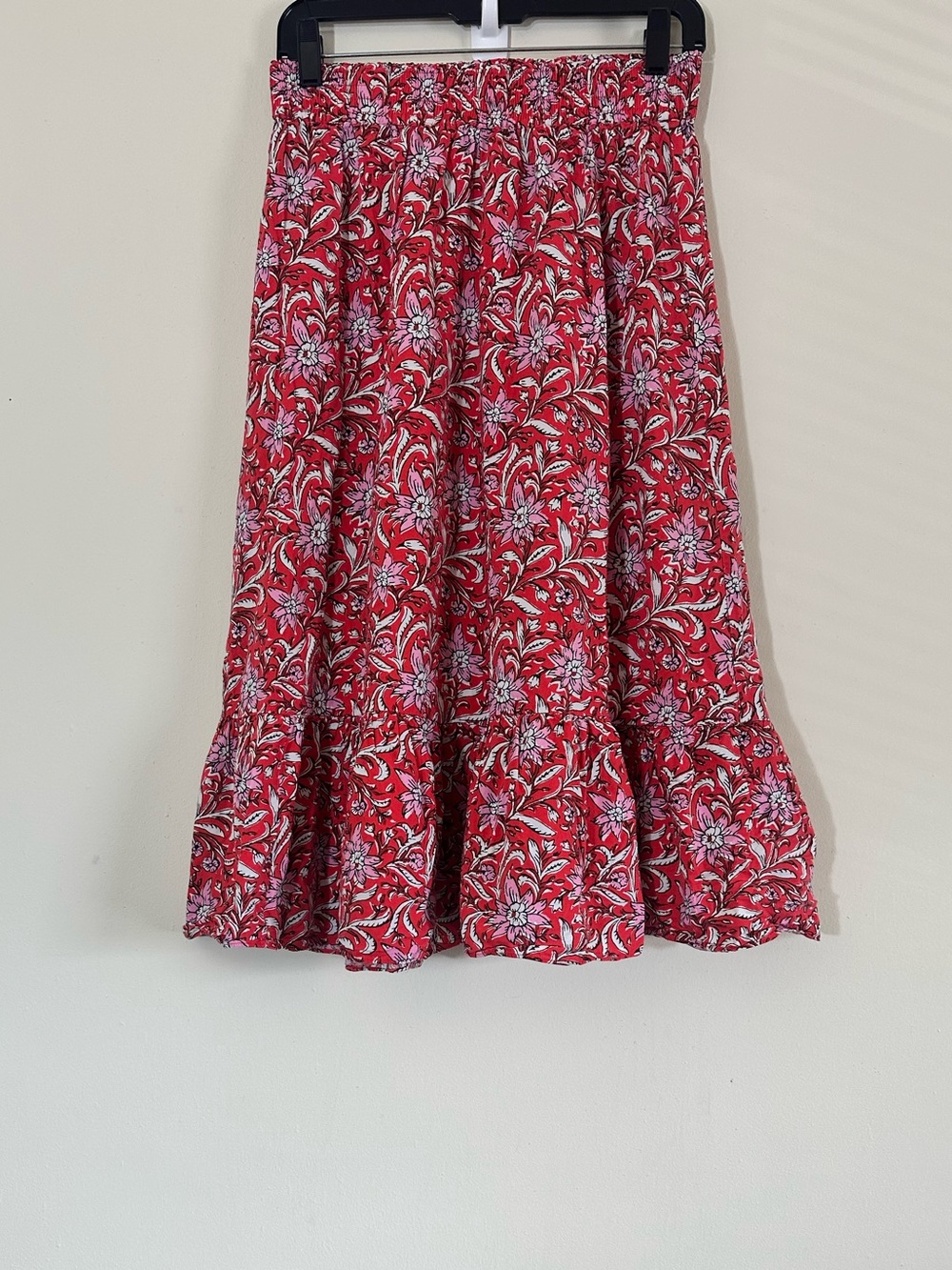 LOFT Red Floral Tiered Midi Skirt Size Small